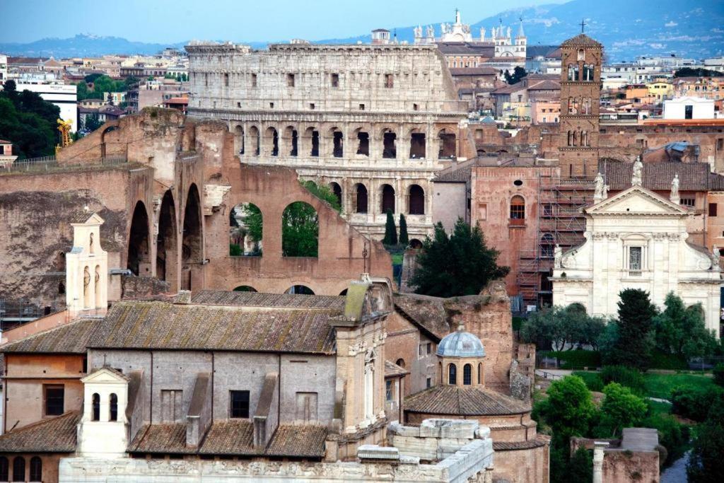 Colosseum Resort Rome Exterior photo